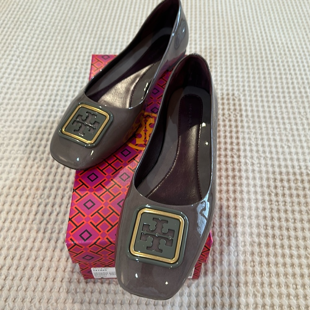 Gray patent leather ballet flats!